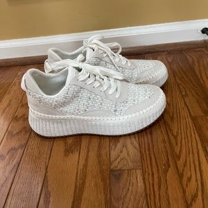Women's Persephone Sneakers - Universal Thread White 9.5